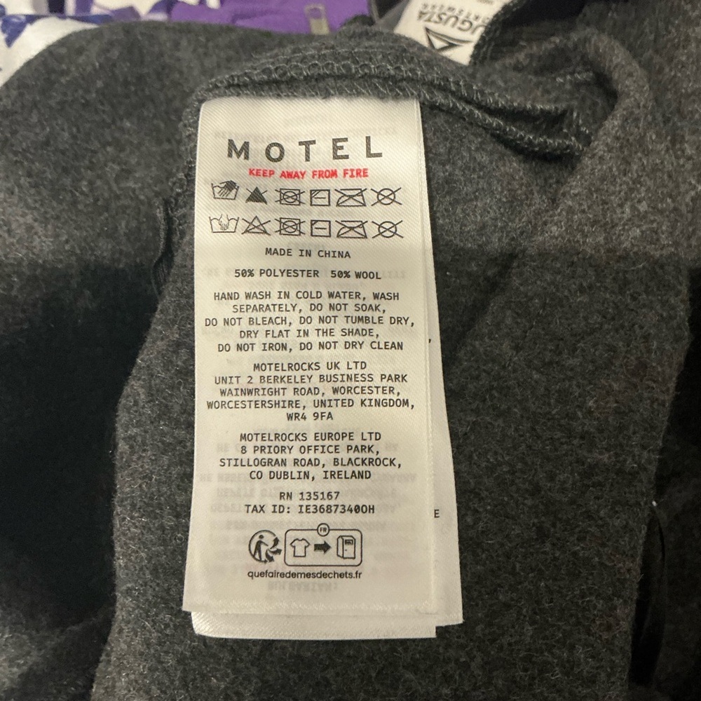 Motel Rocks Charcoal Mini Skirt Size Large - Picture 8 of 12